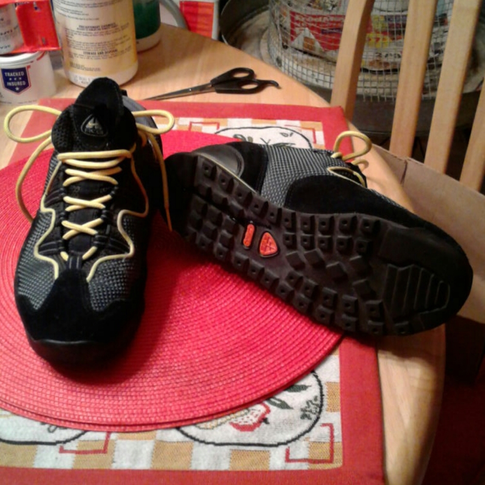 Nike Lady's All Condition Gear(ACG) Athletic/Hiking Shoes